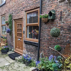 Holiday home Endeavour Sleeps 6, Whitby