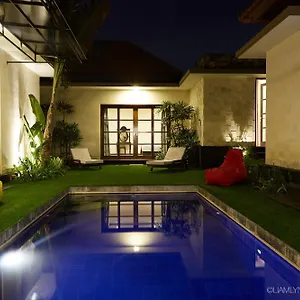 villa-nicola.hotelsseminyak.net/